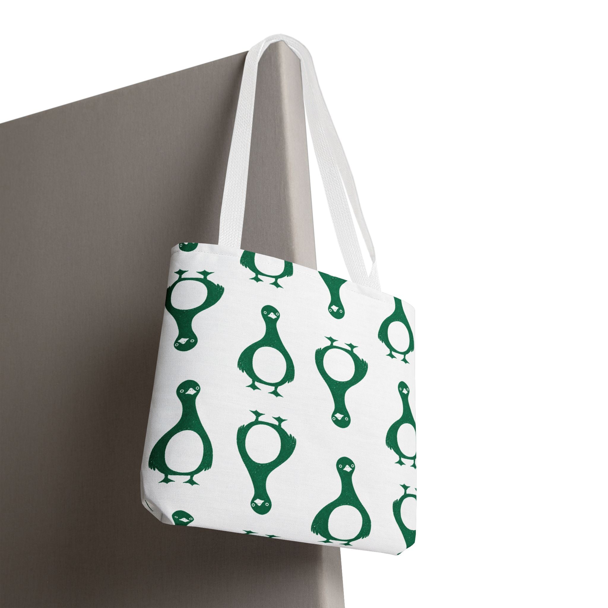 Green Penguin Pattern Tote Bag — Cute Reusable Shopping & Beach Tote