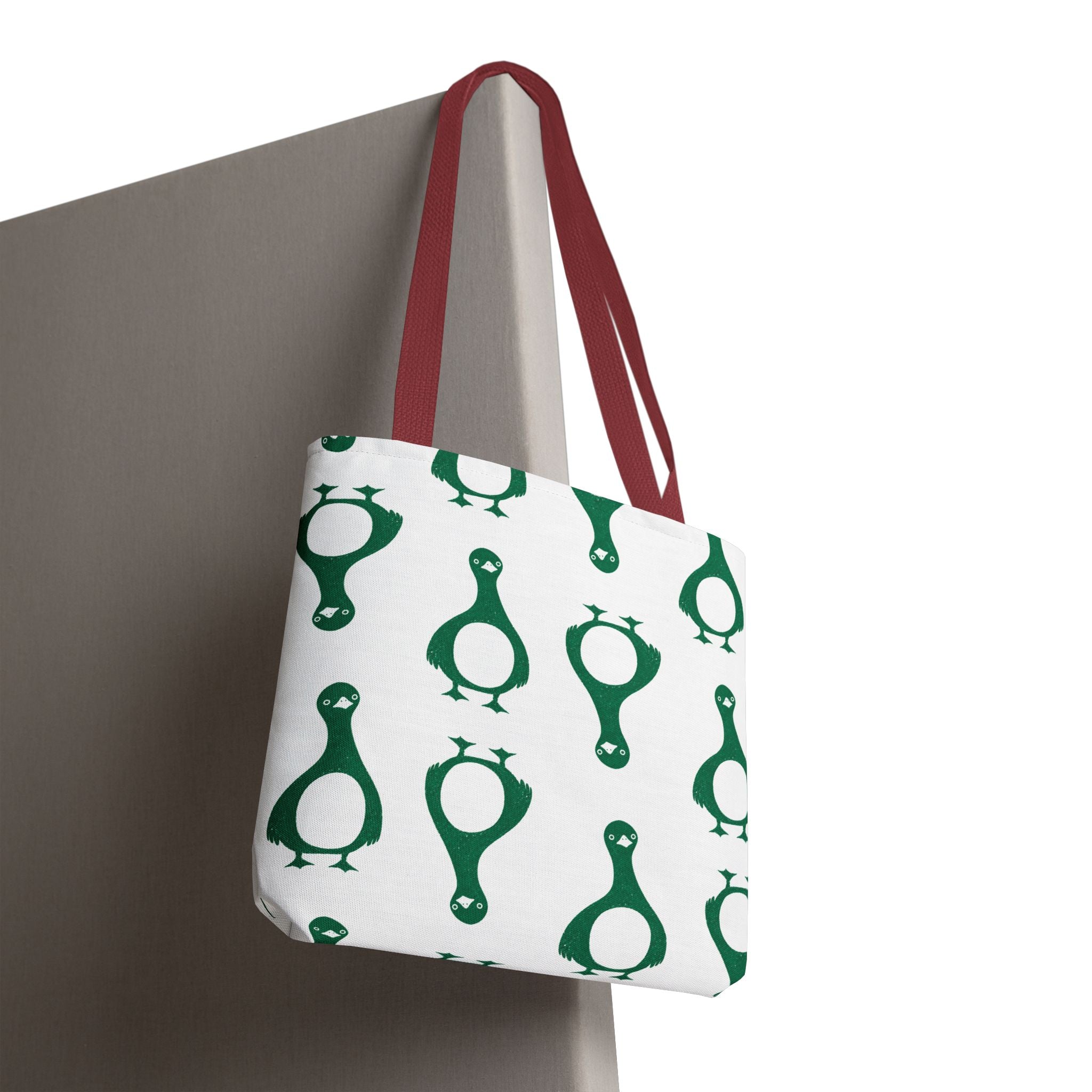 Green Penguin Pattern Tote Bag — Cute Reusable Shopping & Beach Tote
