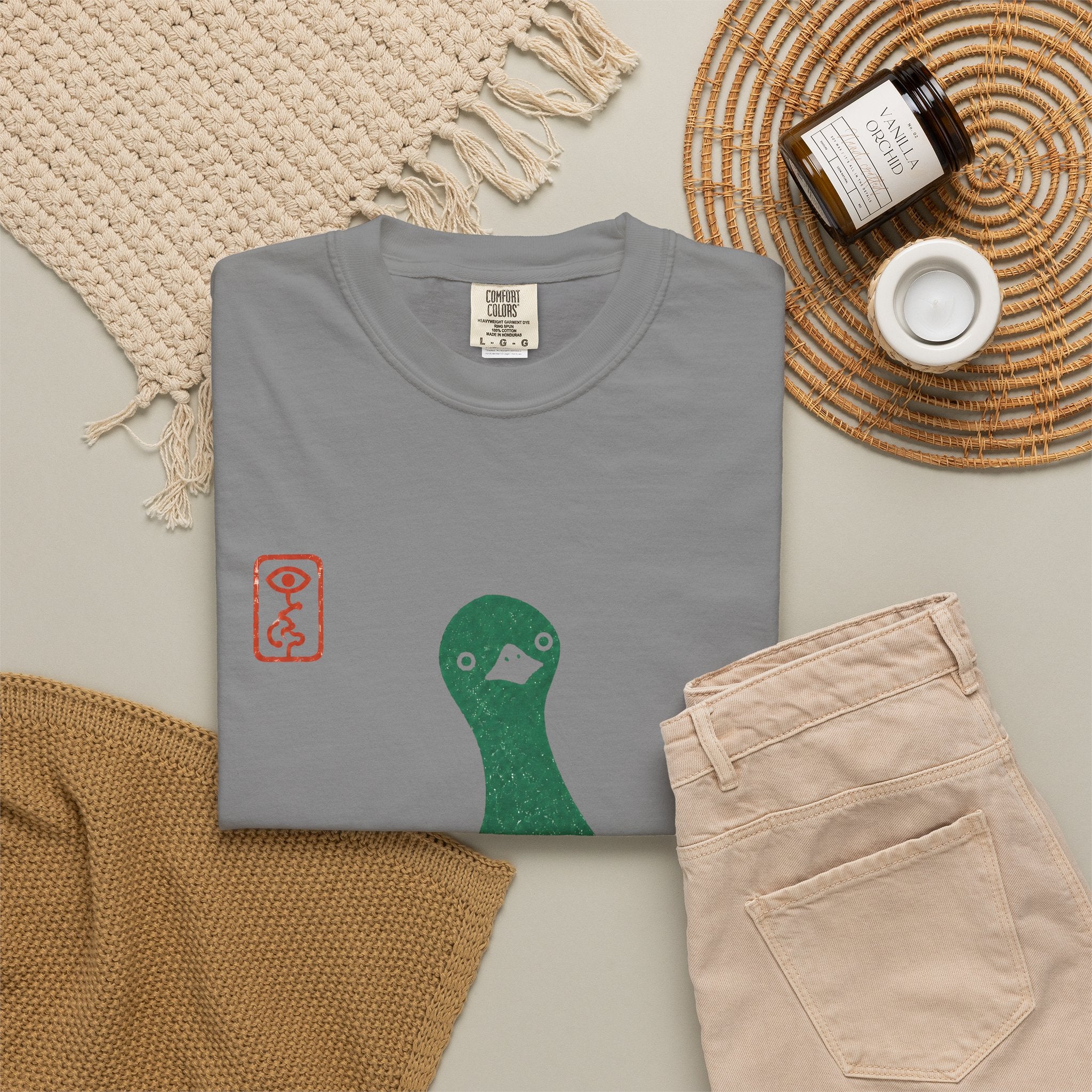 Pigeon Graphic T-Shirt — Vintage Green Bird Print