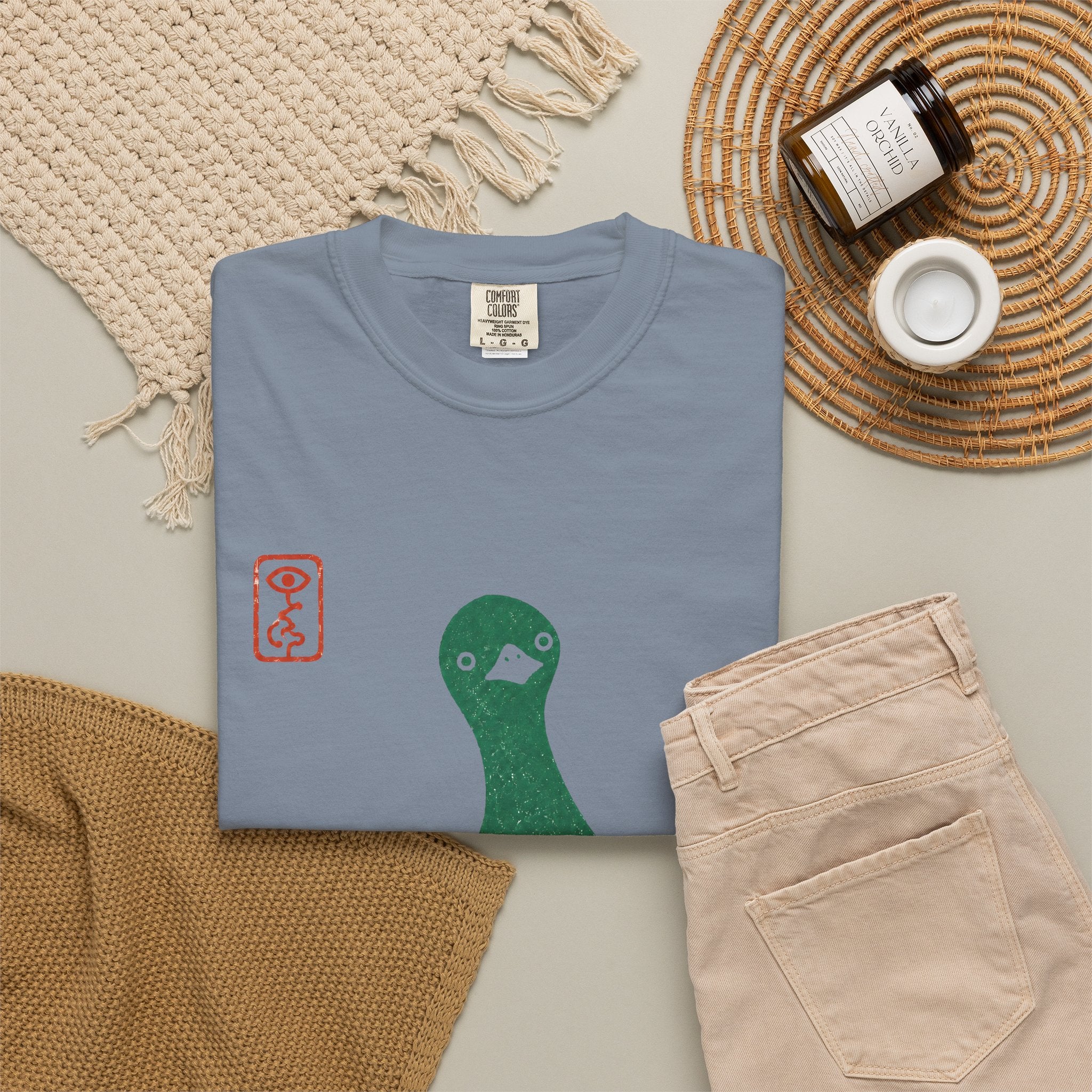 Pigeon Graphic T-Shirt — Vintage Green Bird Print