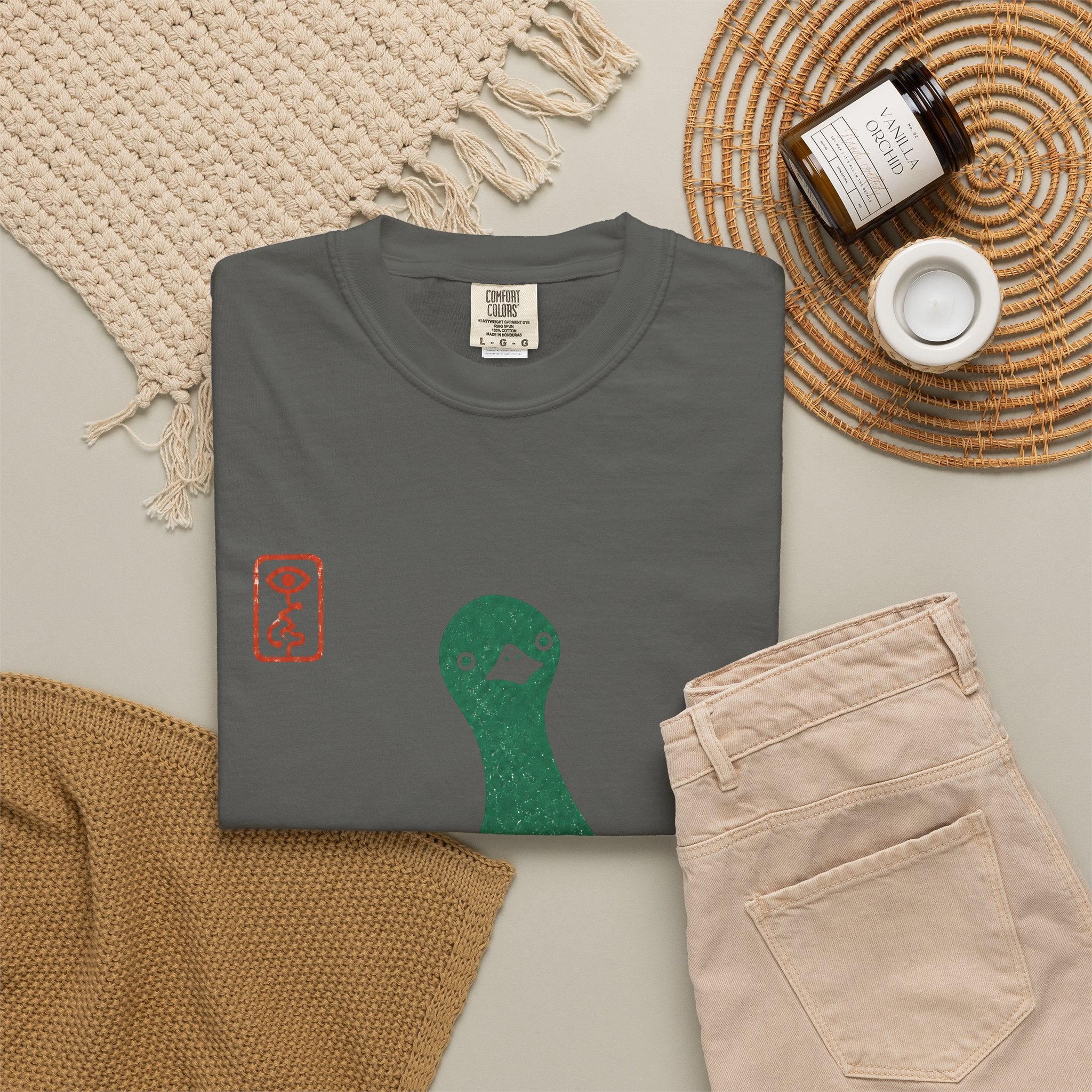 Pigeon Graphic T-Shirt — Vintage Green Bird Print