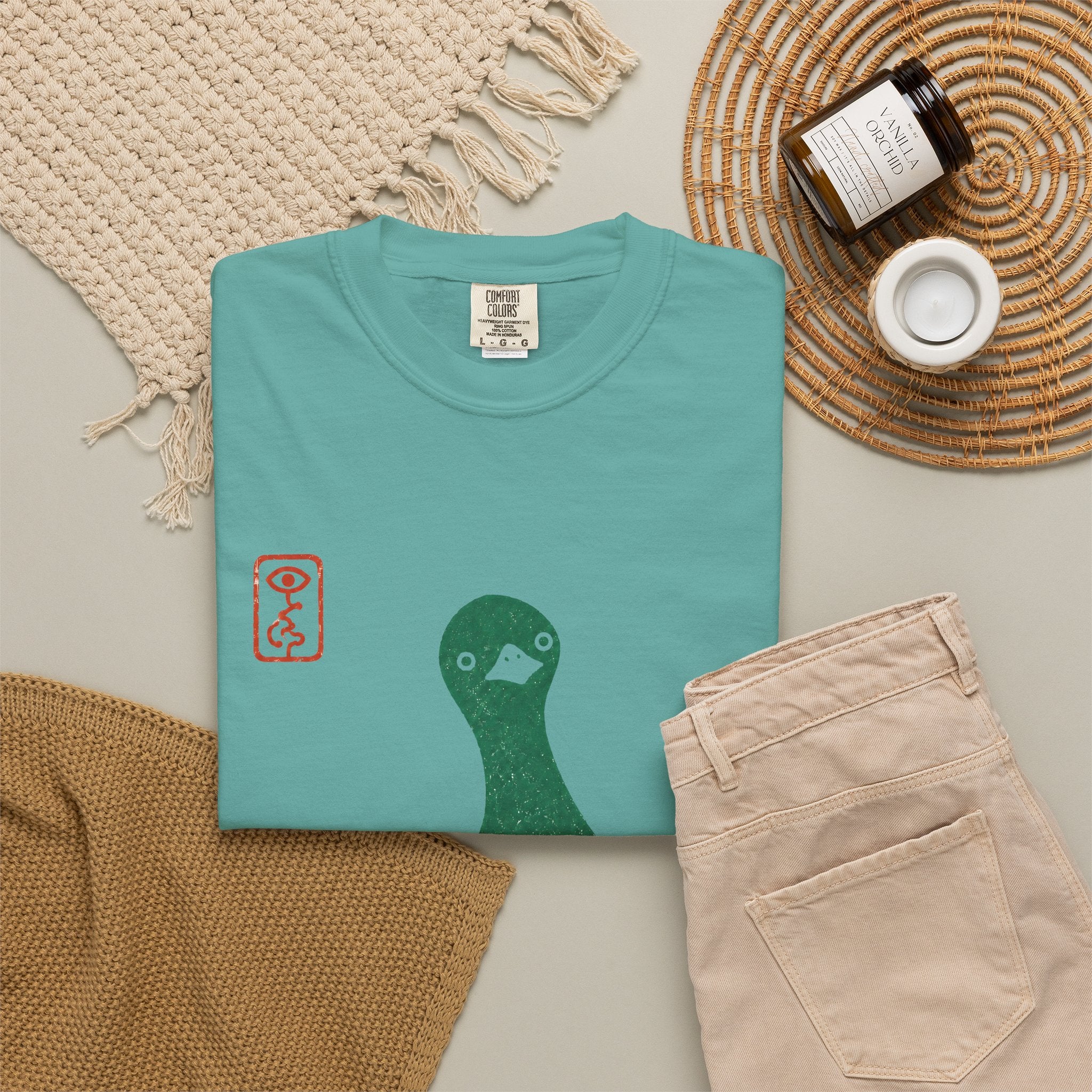 Pigeon Graphic T-Shirt — Vintage Green Bird Print